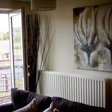 The Lindley Suite - Simple2Let Serviced Apartments Huddersfield Esterno foto