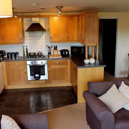 The Lindley Suite - Simple2Let Serviced Apartments Huddersfield Esterno foto