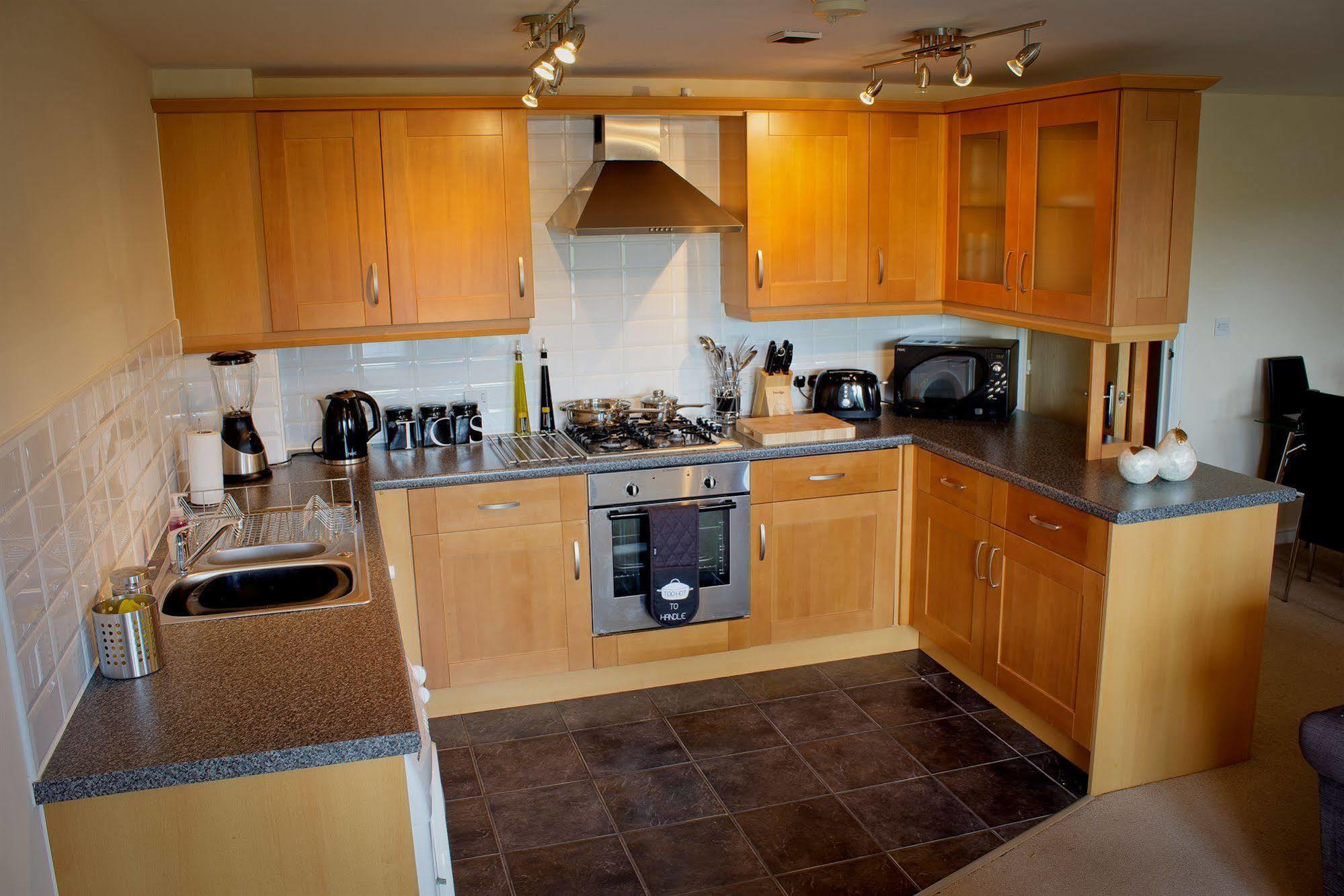 The Lindley Suite - Simple2Let Serviced Apartments Huddersfield Esterno foto